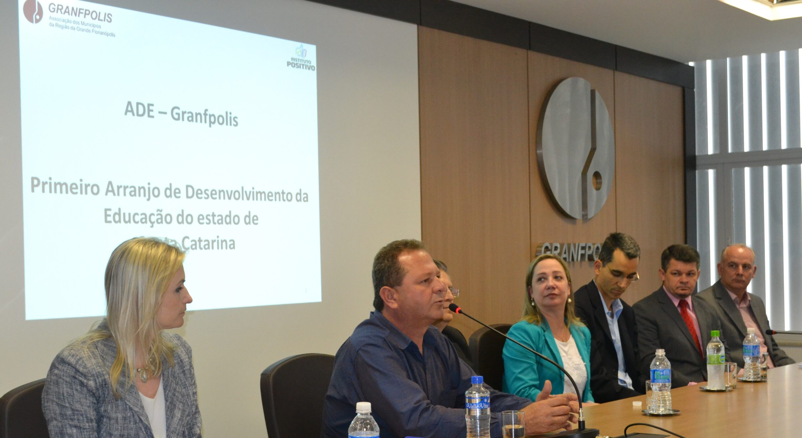 Read more about the article GRANFPOLIS e Instituto Positivo promovem em Florianópolis debate sobre avaliação de aprendizagem