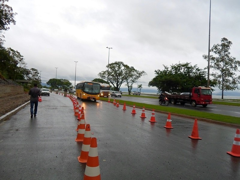 You are currently viewing Marginal da Beira-mar tem faixa aberta ao tráfego