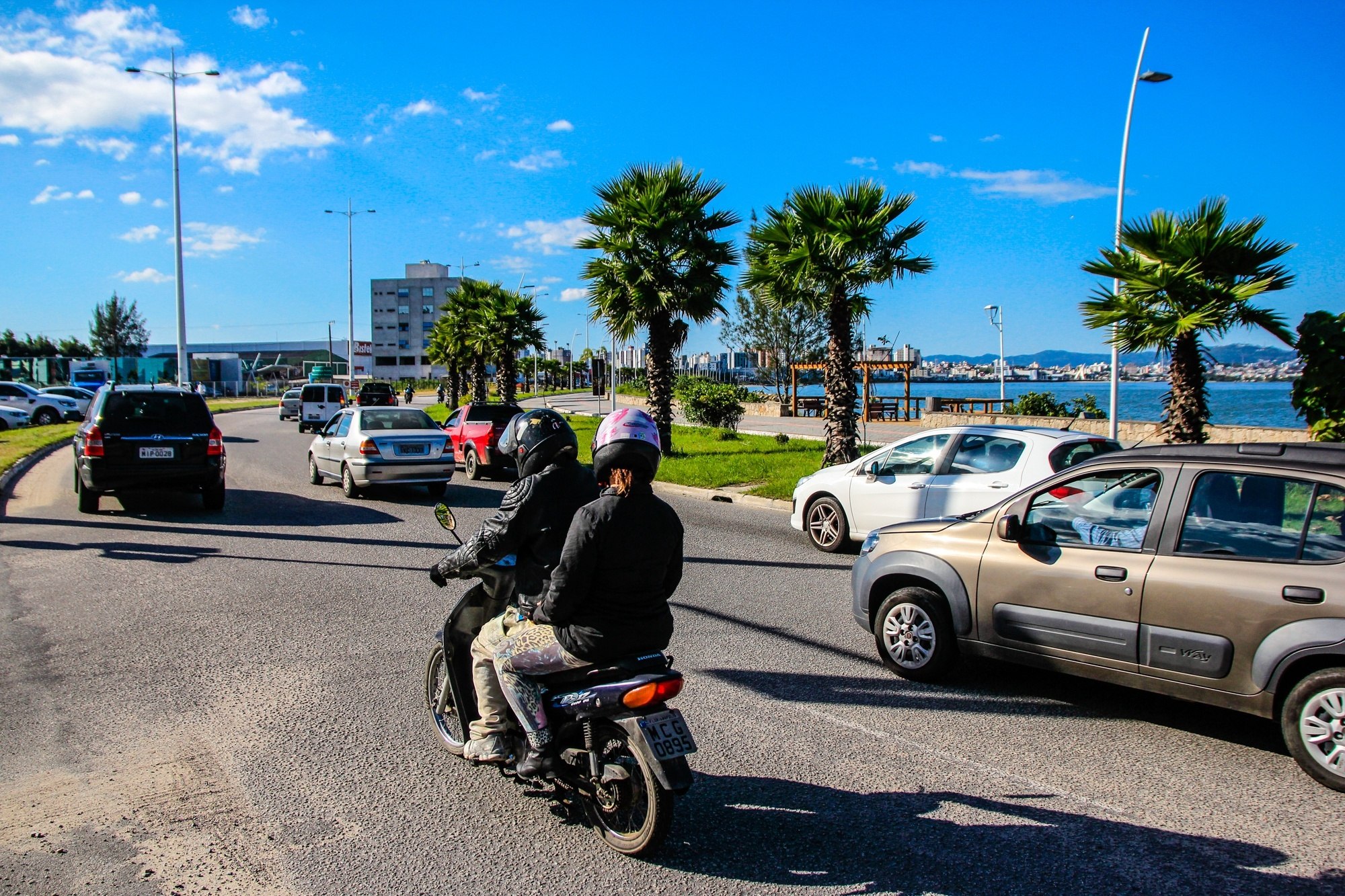 Read more about the article Avenida Beira-Mar passa a operar com três faixas contínuas a partir de sábado (11)