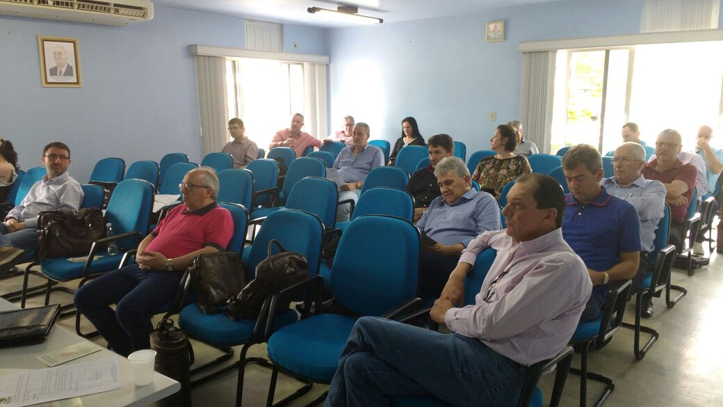 Read more about the article Diretores da GRANFPOLIS participam da 4ª Reunião do Colegiado de Executivos