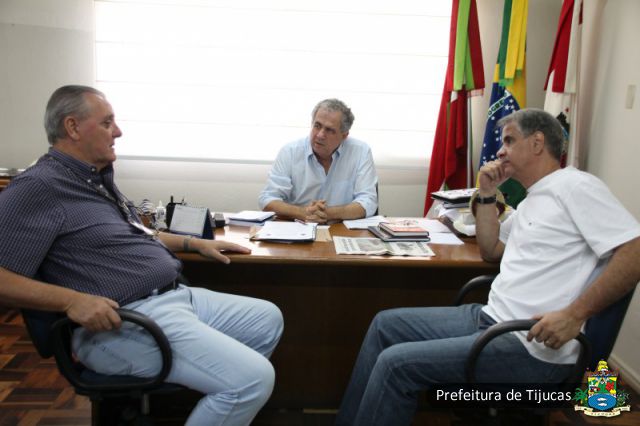 Read more about the article Executivo da Associação dos Municípios visita Prefeito de Tijucas
