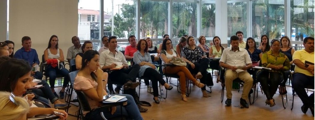 Read more about the article Ampla pauta sobre Política de Assistência Social é discutida pelo Colegiado Regional da GRANFPOLIS