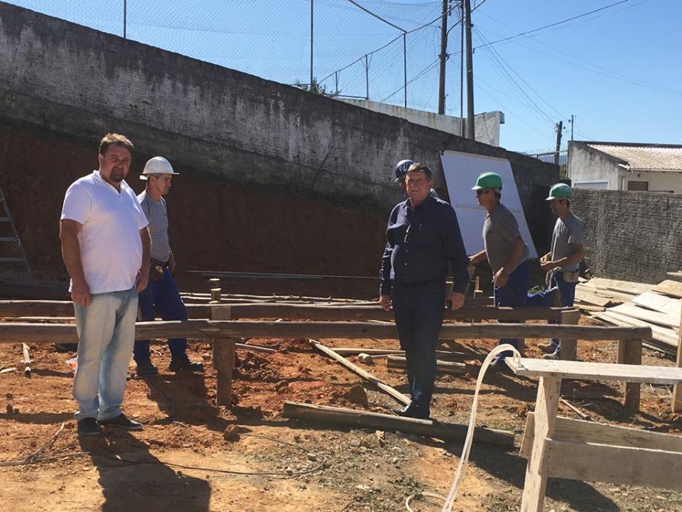 Read more about the article Prefeitura inicia construção da Escola Antônio Rodolfo Fabrício