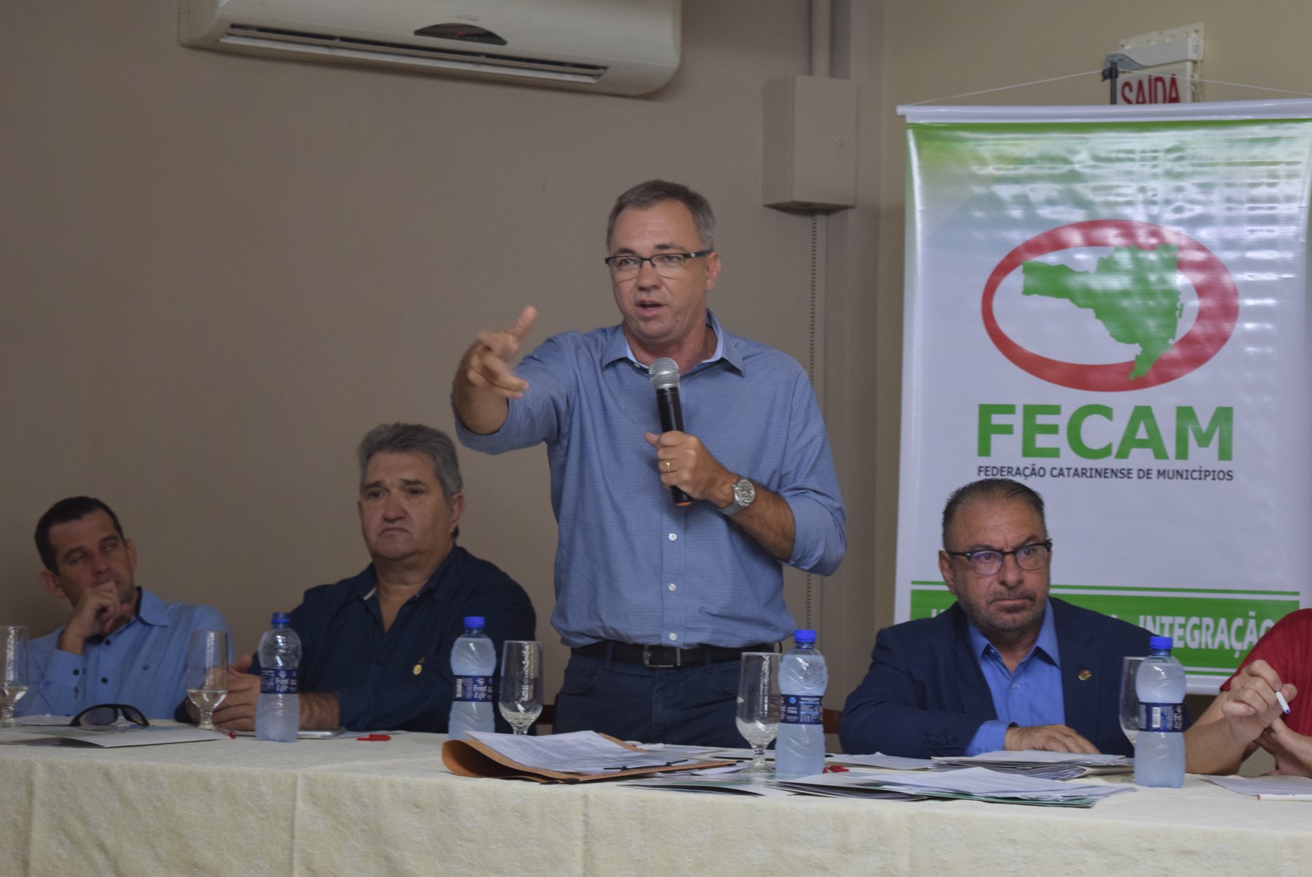 Read more about the article Prefeitos da GRANFPOLIS participam da Assembleia Geral da FECAM