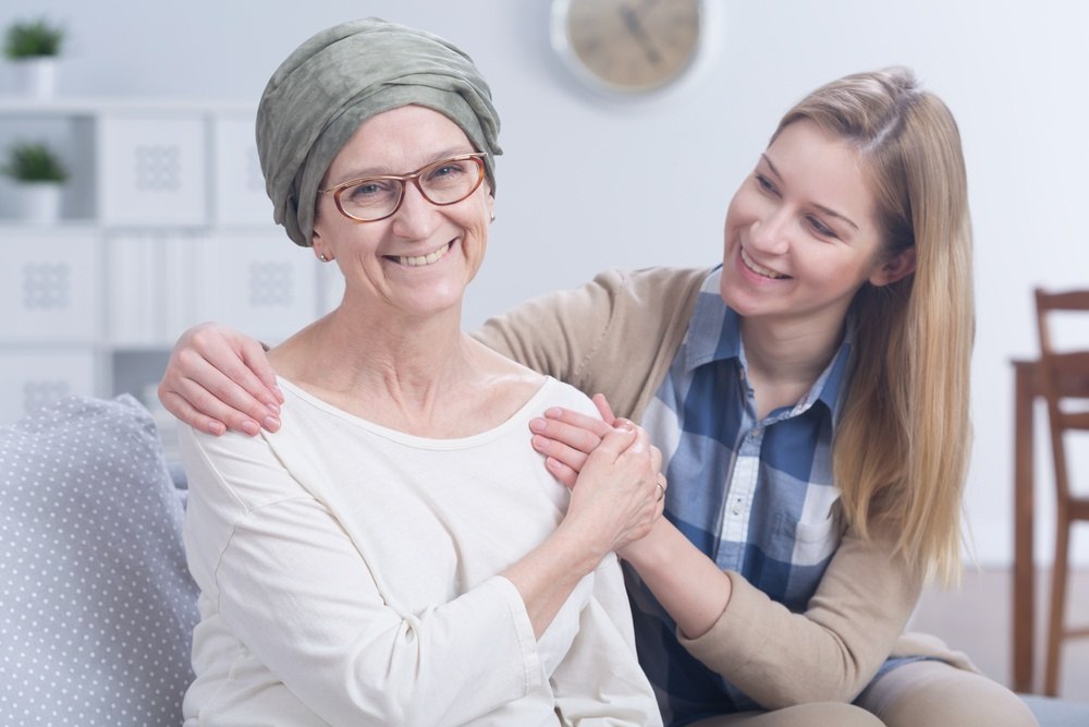 Read more about the article Outubro Rosa: Apoio profissional e familiar é fundamental às pacientes de câncer