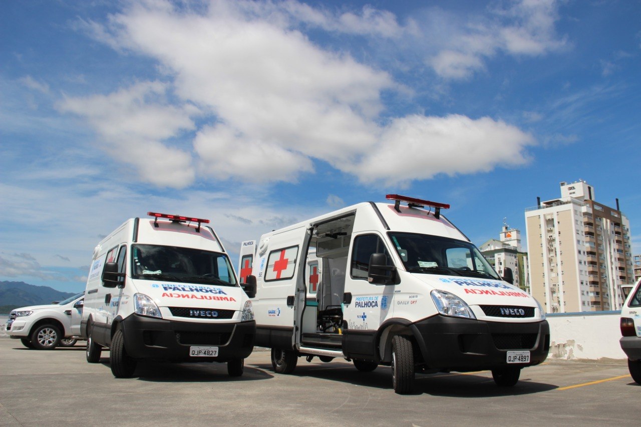 You are currently viewing Prefeitura entrega mais ambulâncias para a Saúde do município