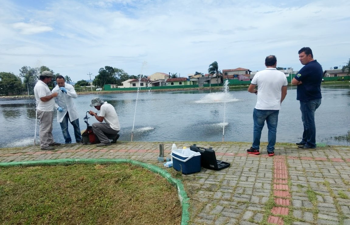 You are currently viewing Prefeitura instala novos equipamentos para oxigenação da Lagoa do Amilton