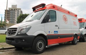Read more about the article Município recebe nova ambulância para o SAMU