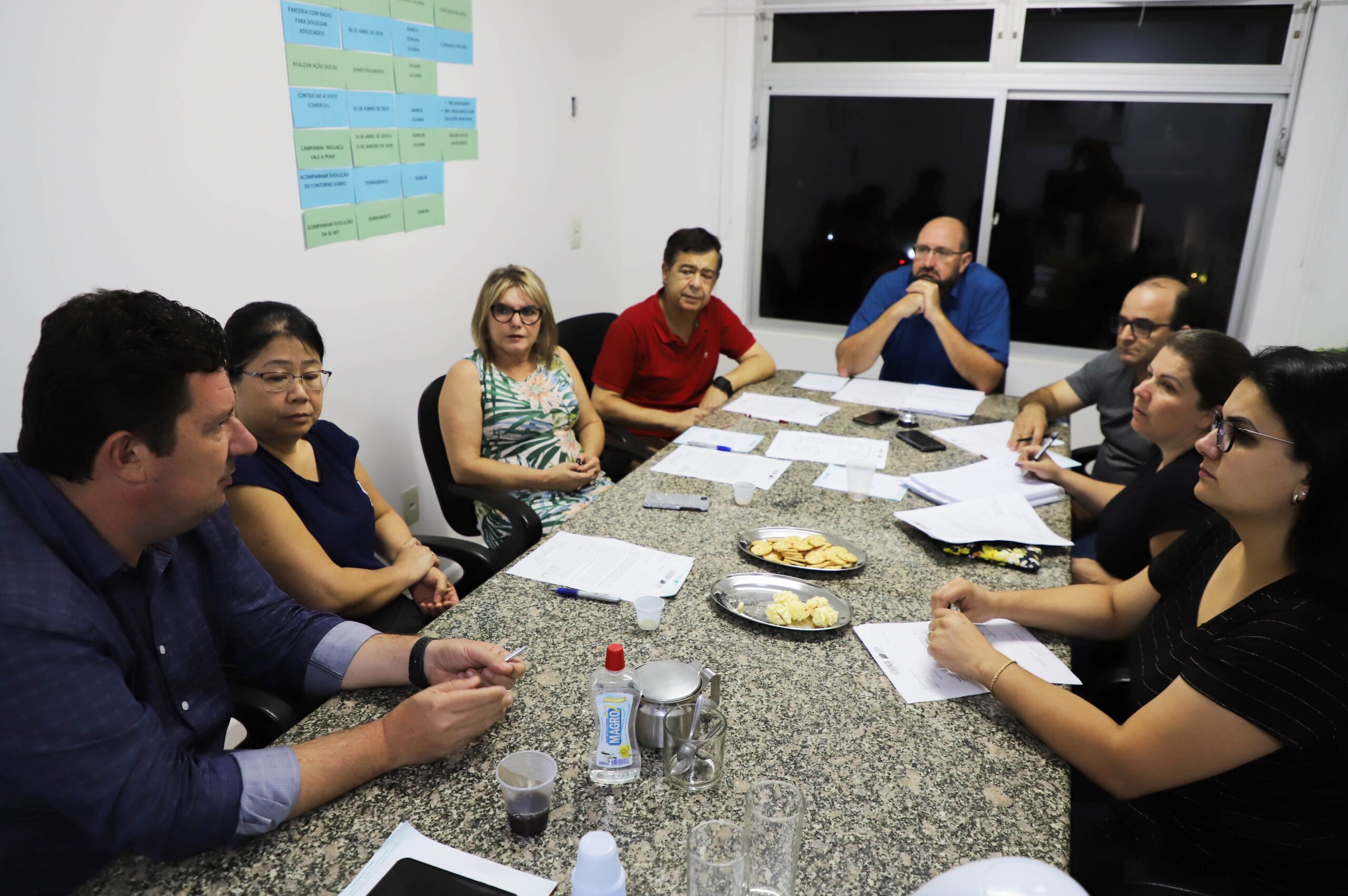 Read more about the article Prefeitura e Acibig/CDL discutem ações para o fim de ano