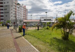 Read more about the article Limpeza de vias e áreas públicas é intensificada pela Prefeitura de São José