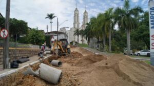 Read more about the article Começa a revitalização de ruas do centro