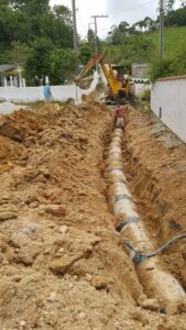 Read more about the article Tem inicio as obras para pavimentação e drenagem de três ruas no município