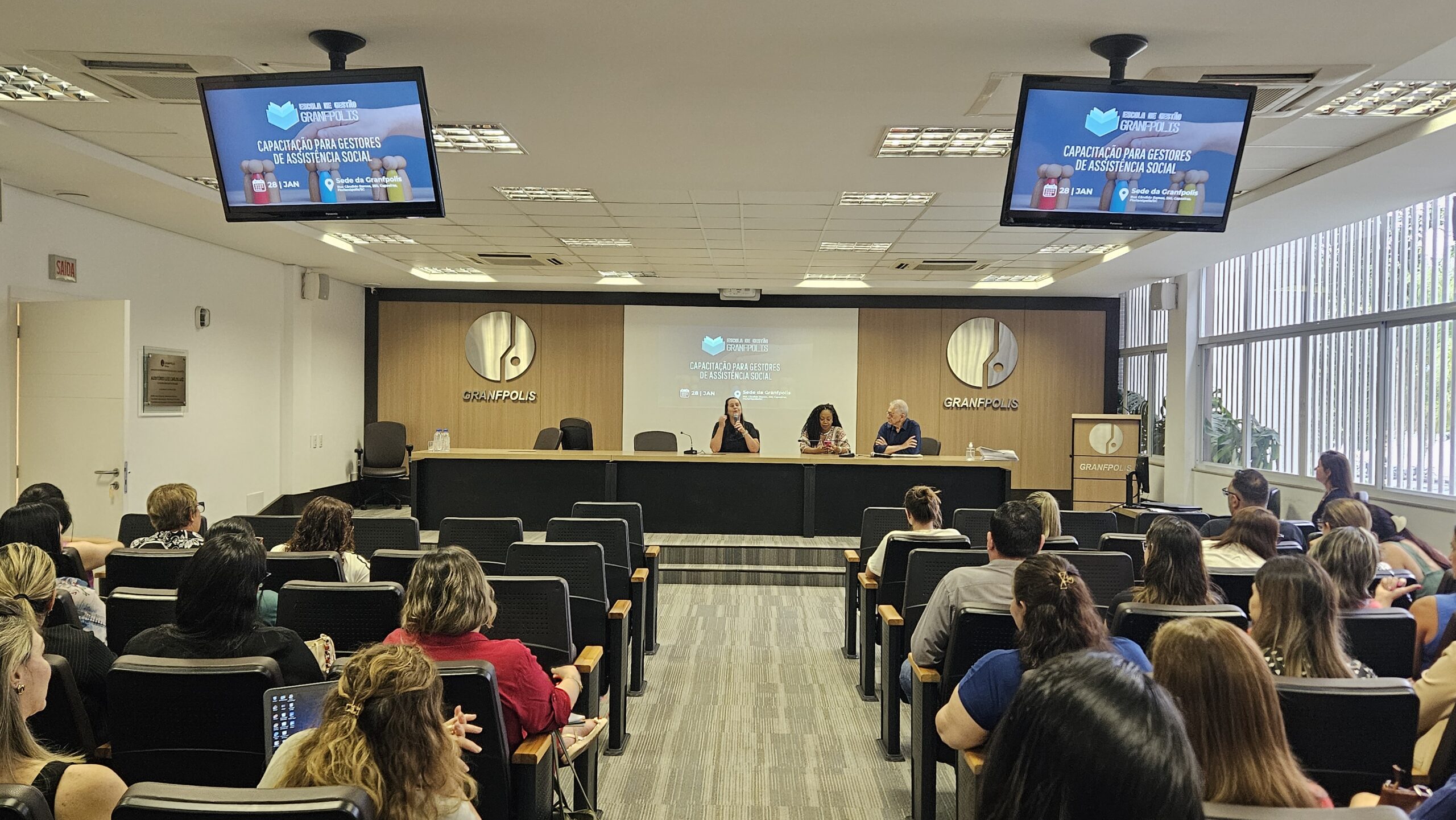 You are currently viewing Granfpolis promove capacitação para gestores de Assistência Social e inaugura Escola de Gestão